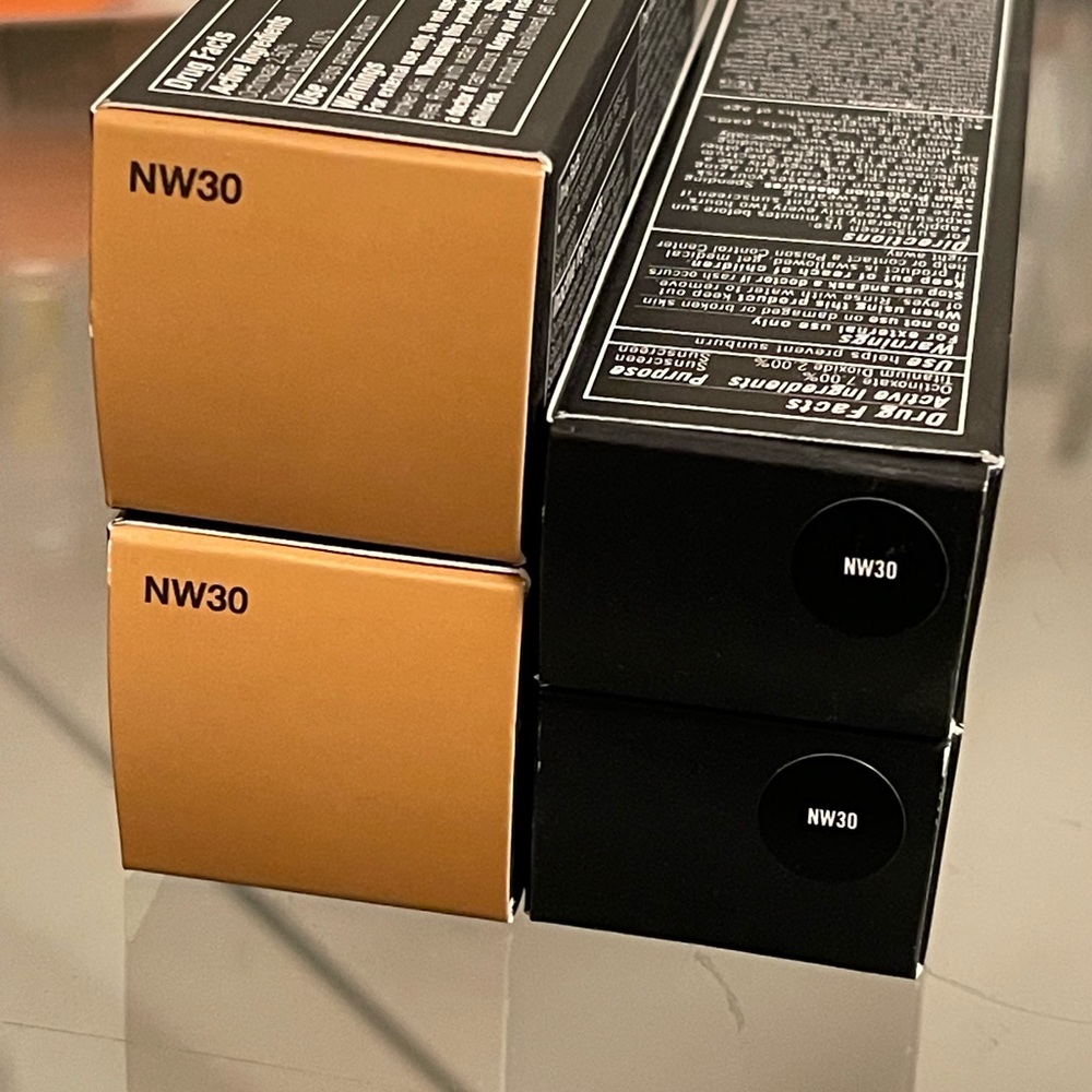 M.A.C. NW30 Foundation Bundle - 4 items